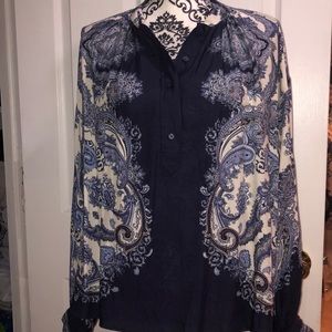 Gorgeous flowy blouse